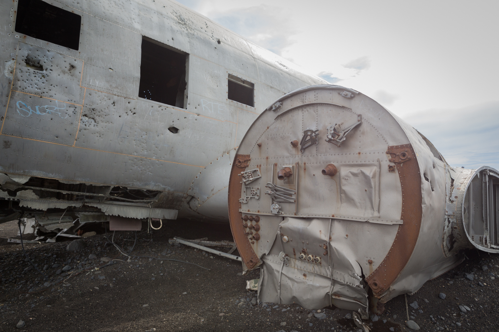 reacteur avion abandonne
